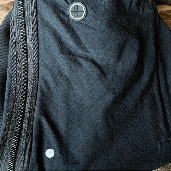 Lululemon Men’s Jacket GUC - Picture 5 of 5